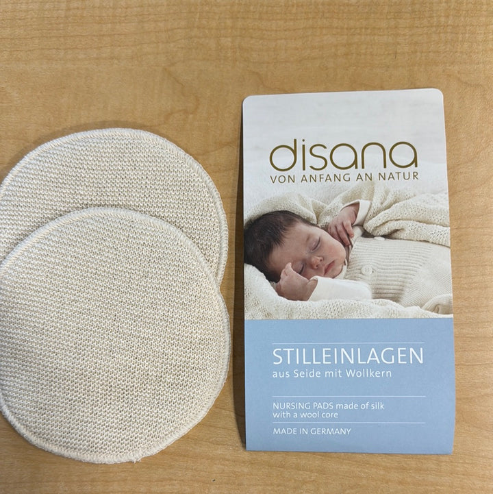 Disana nursing pads and packaging