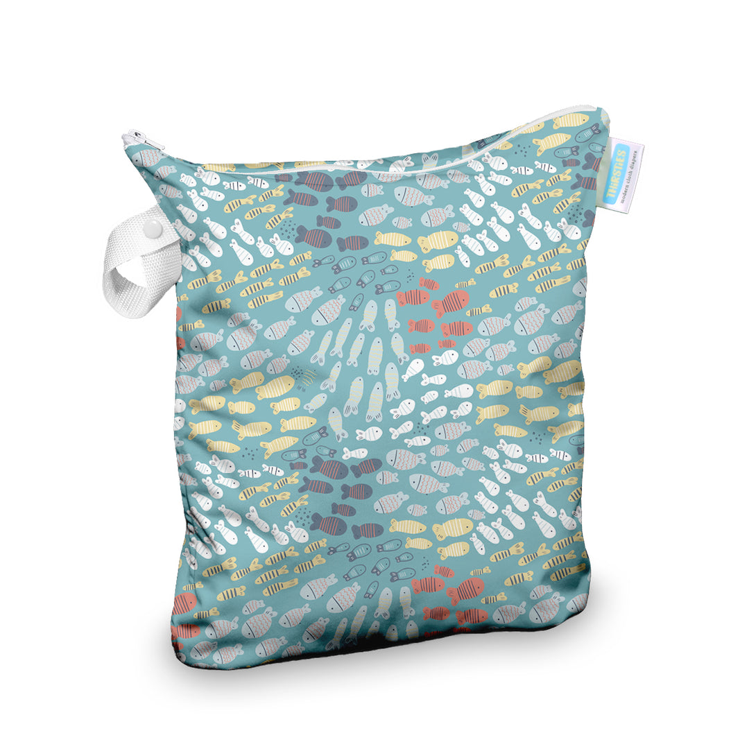 Thirsties Deluxe Wet bag Schooling fish print