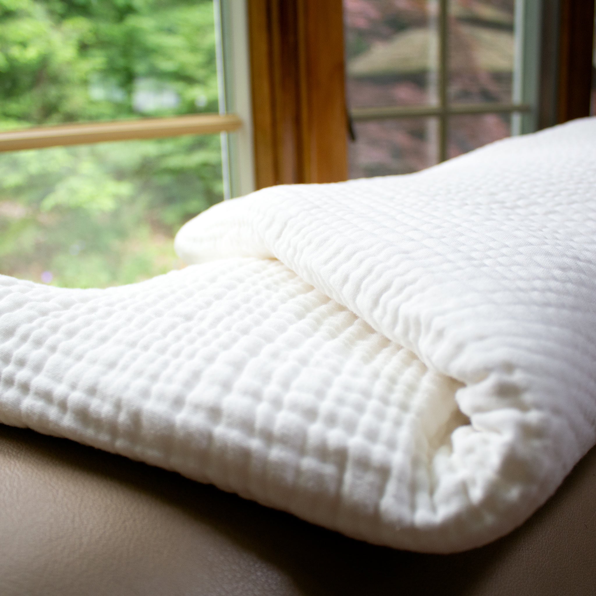 Cloth eez Crinkle Muslin Adult Blanket My Side