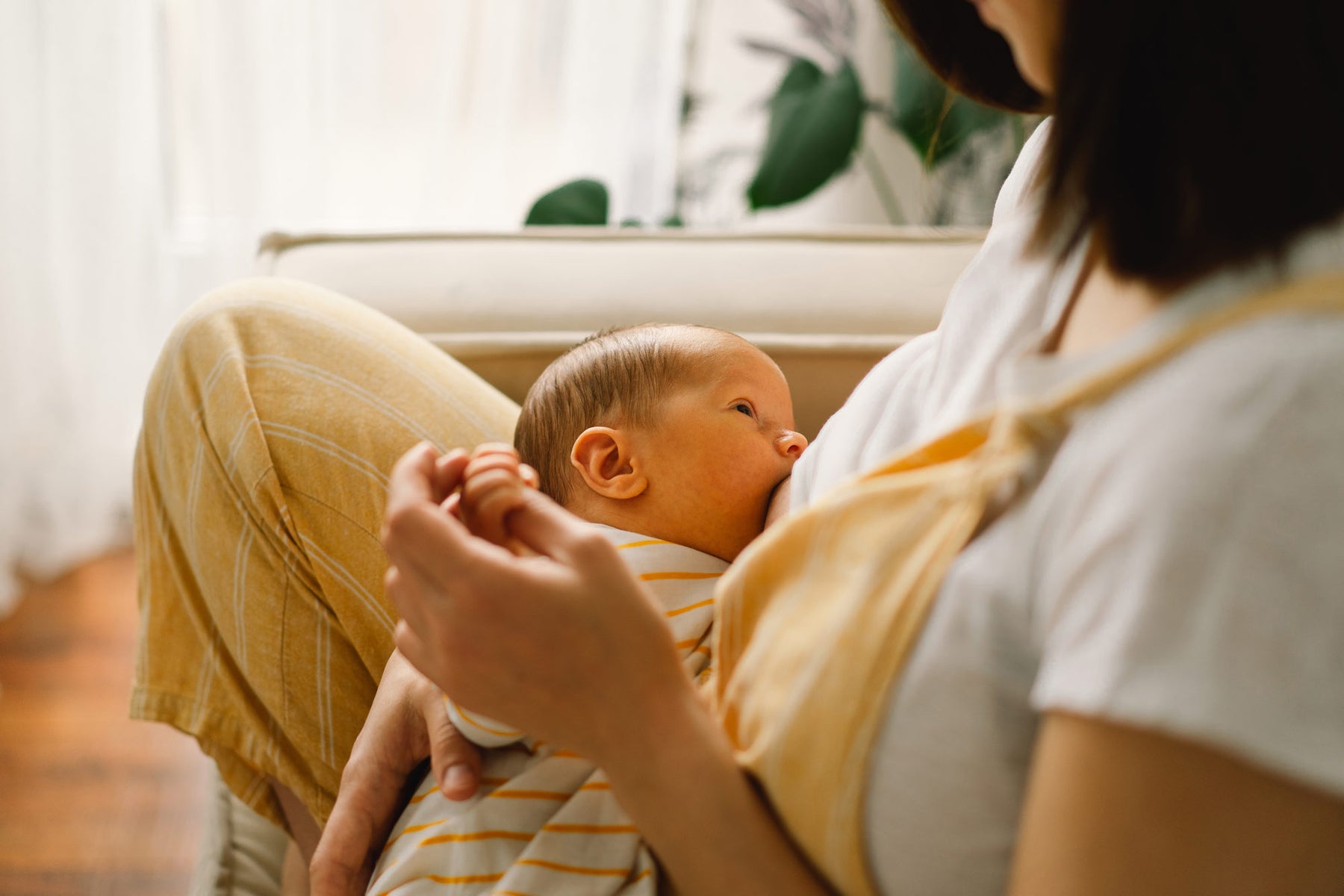 breastfeeding supplies nursing baby and mom