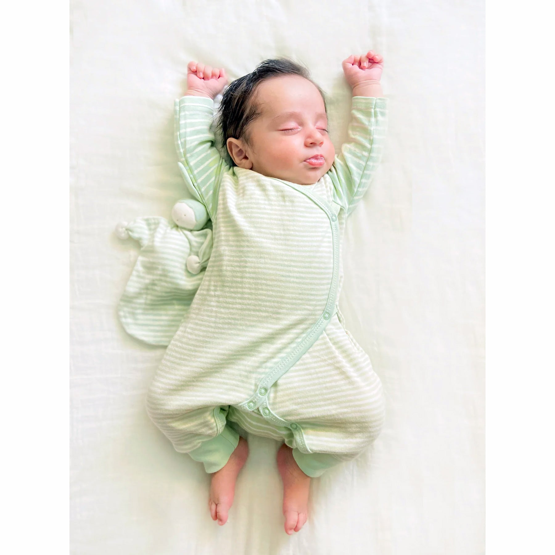 Under the Nile Organic Side Snap Kimono Preemie Size Green Mountain