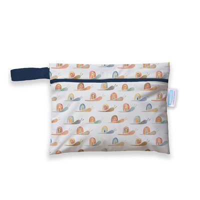 Thirsties Mini Wet Bag Rainbow Snails